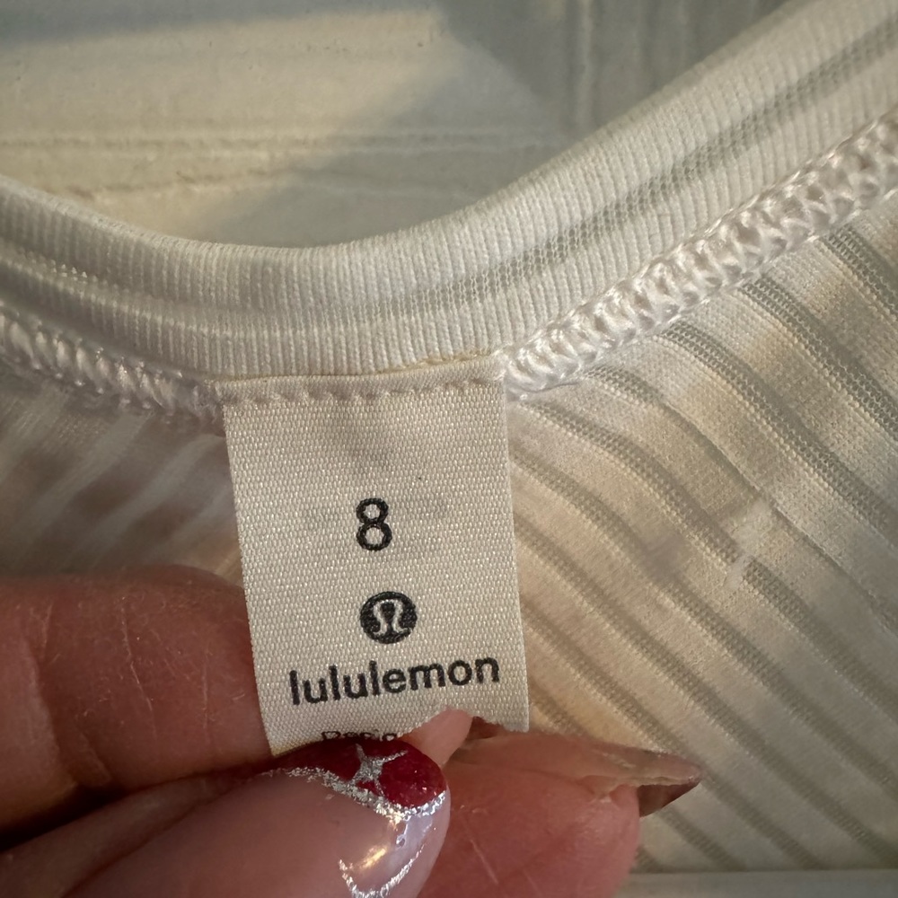Lululemon Tank - Picture 2 of 4